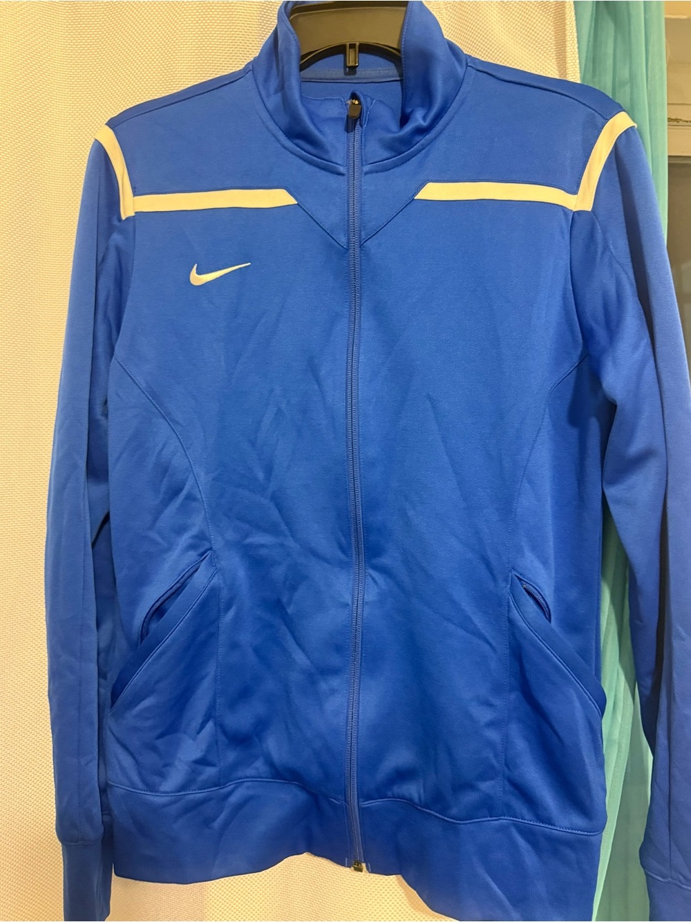 Nike Men's Royal Blue Full-Zip Performance Jacket with Cream Accents